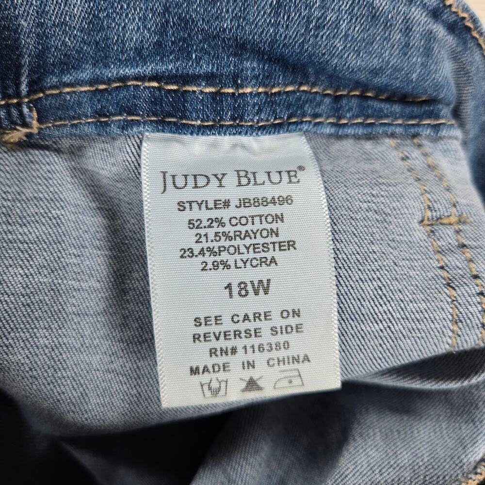 Judy Blue Light Blue Ankle Jeans - Picture 4 of 8
